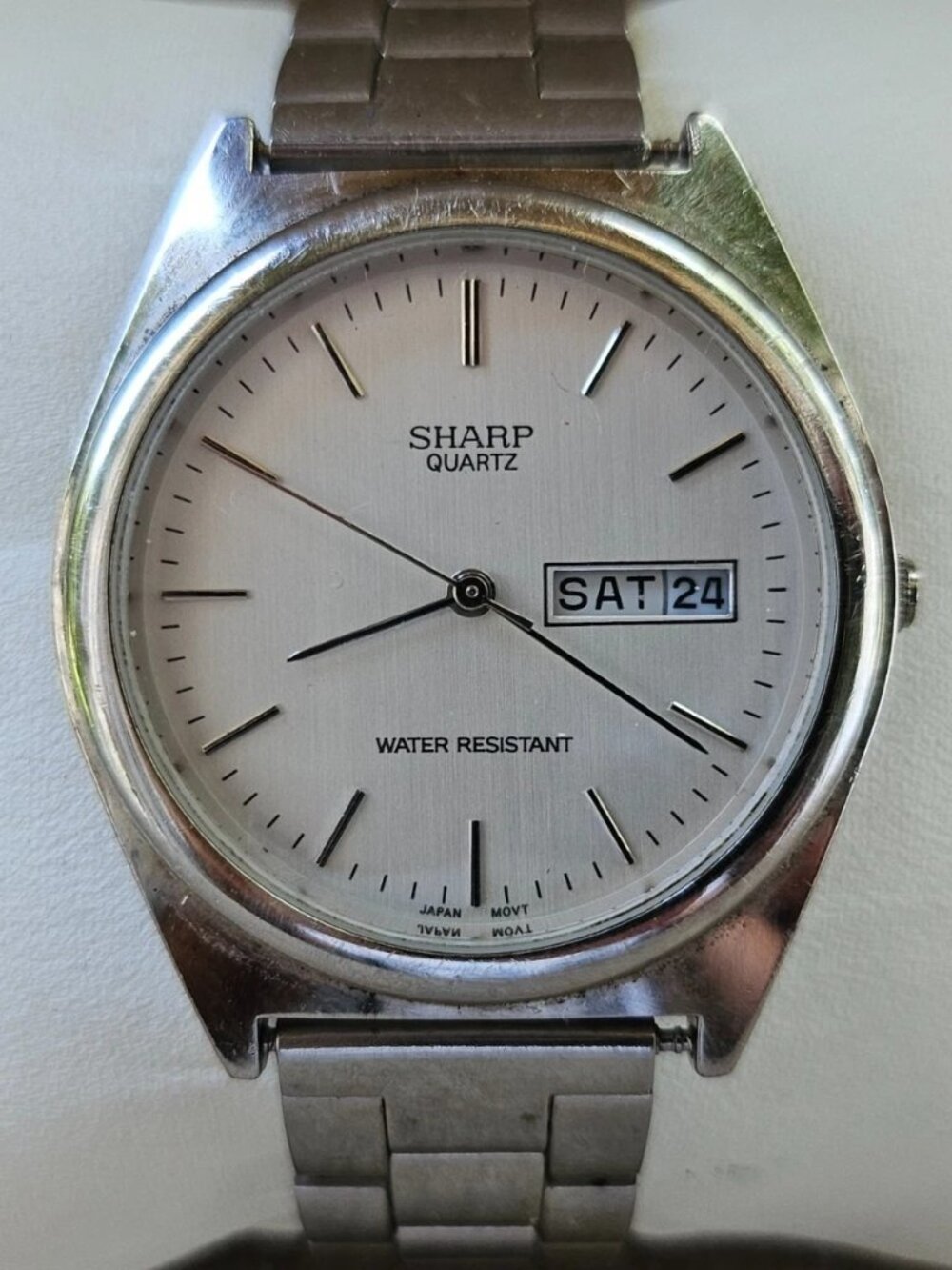 Vintage Sharp Quartz Men Wristwatch Date/Day Analog Watch Japan Movt